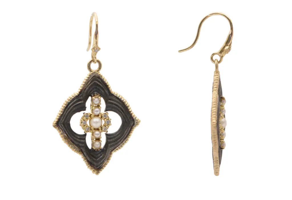 Deutsch Fine Jewelry has curated one of the most luxurious, comprehensive gift guides to make gifting easier than ever this holiday season.