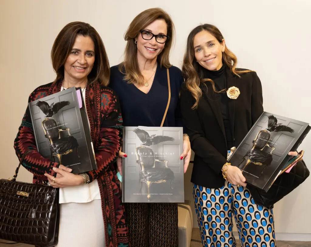 Omayda Avila, Sherry Blanton, Paola Rozo at David Sutherland