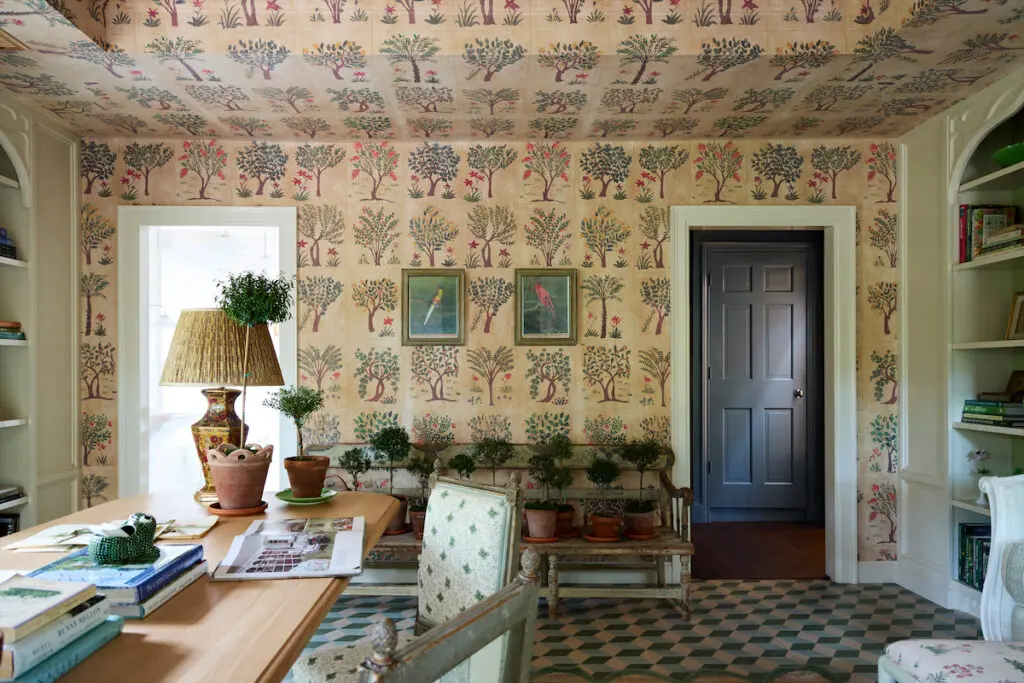 Salient Obsessions — Texas Textile Designer Lisa Fine Launches Wallpaper Line