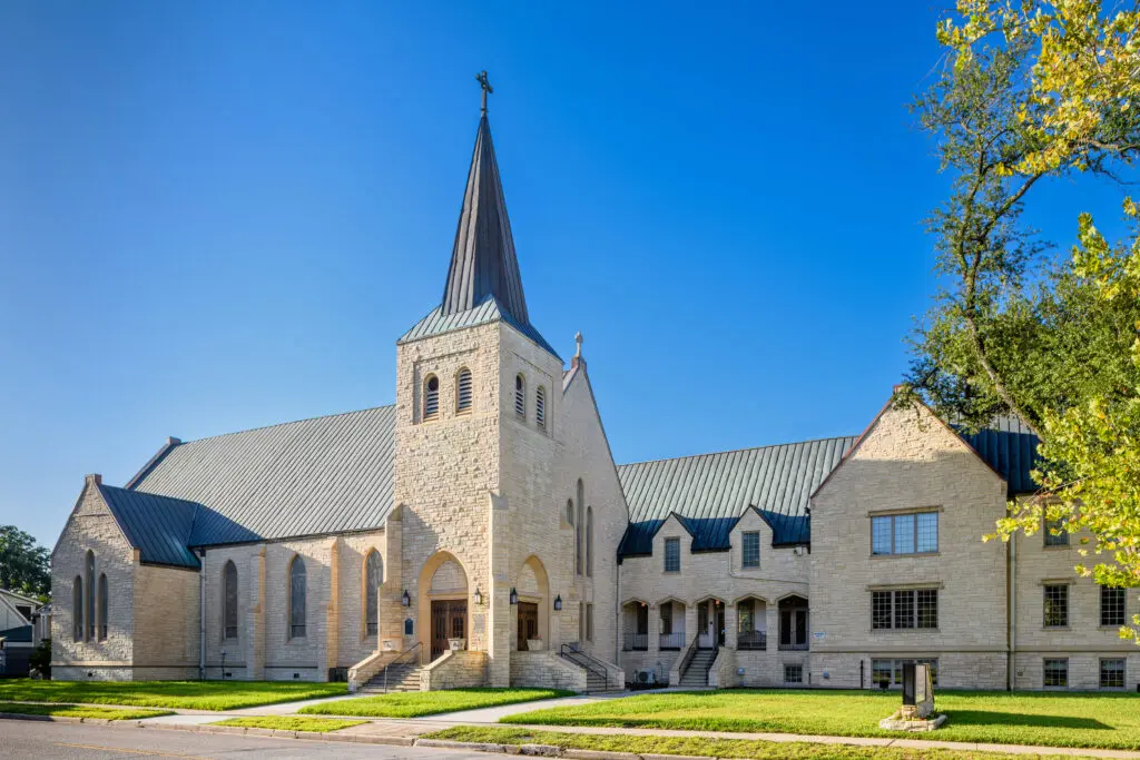 St. Mark's United Methodist Church (Photo by Hester + Hardaway)