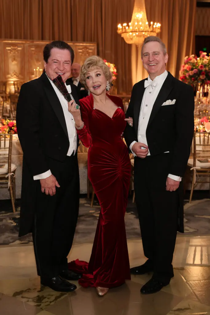 Bill Stubbs, the forever glamorous Joanne King Herring, Kurt Grether at the Houston Symphony Ball. (Photo by Priscilla Dickson)