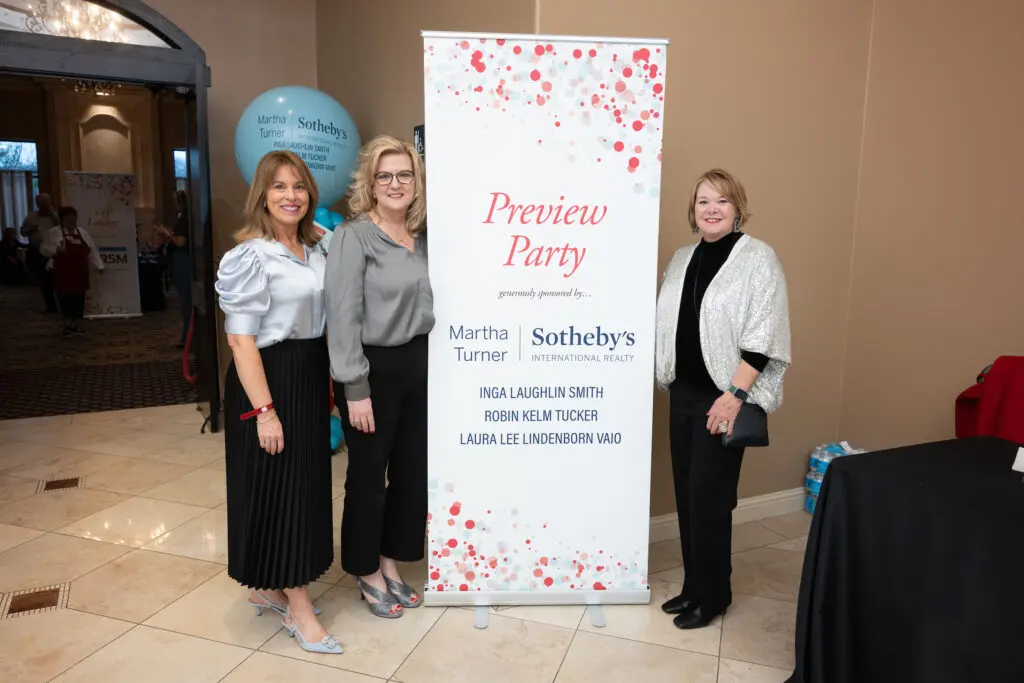 Preview Party sponsors Inga Laughlin Smith, Robin Kelm Tucker, Laura Lee Lindenborn Vaio at Tri Delta Philanthropies The Sale  (Photo by Daniel Ortiz)