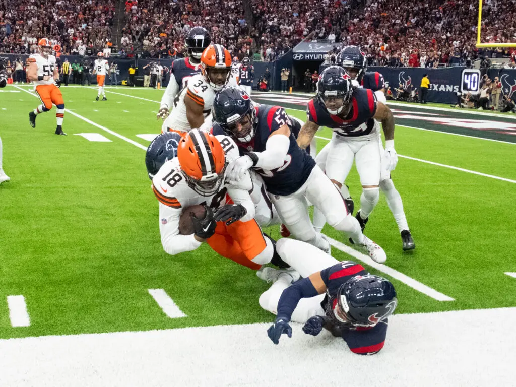 The Houston Texans defense swarmed the Cleveland Browns. (Photo by F. Carter Smith)