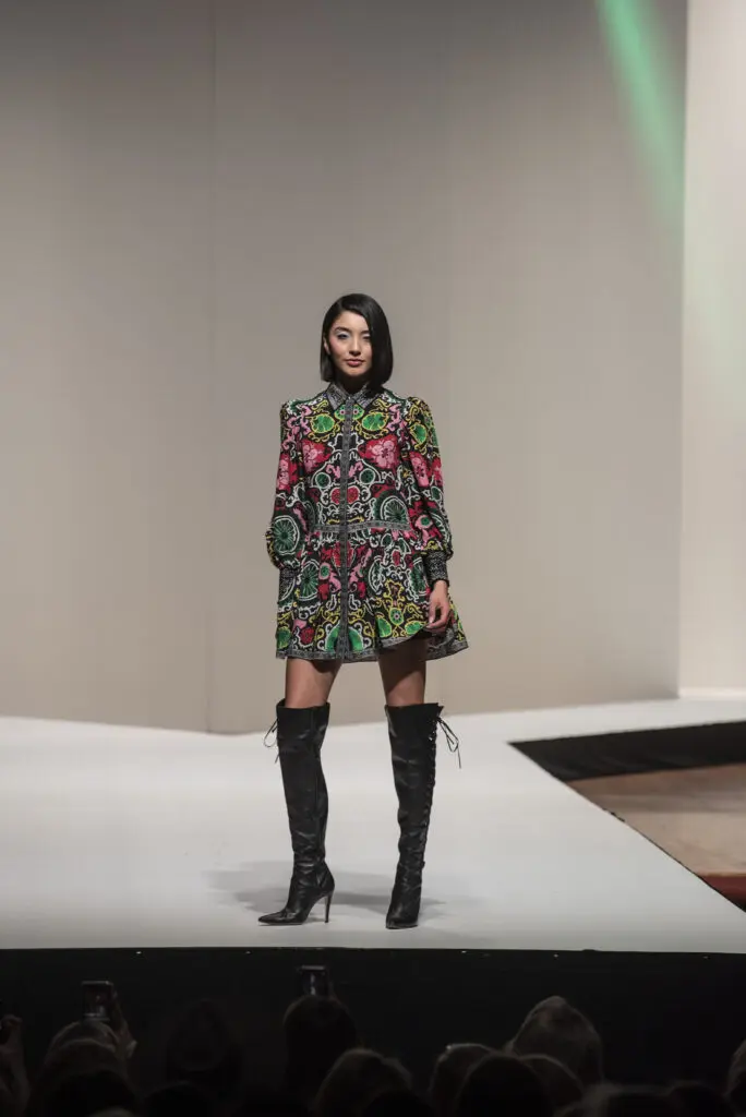 Alice + Olivia runway moment (Photo by Tamytha Cameron)
