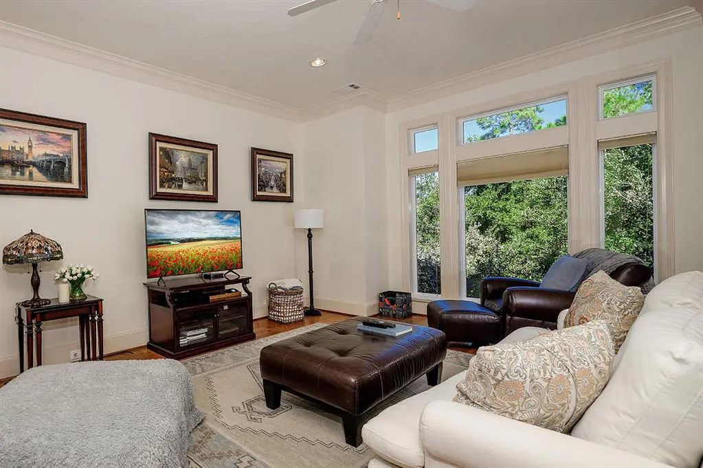 The light and airy living space at Colonial Row Drive is at tree level. 