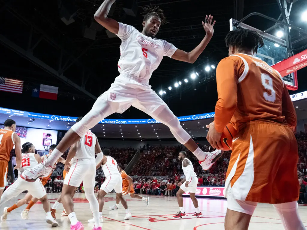 Ja'Vier Francis looms large fo Kelvin Sampson's Houston team on defense. (Photo by F. Carter Smith)