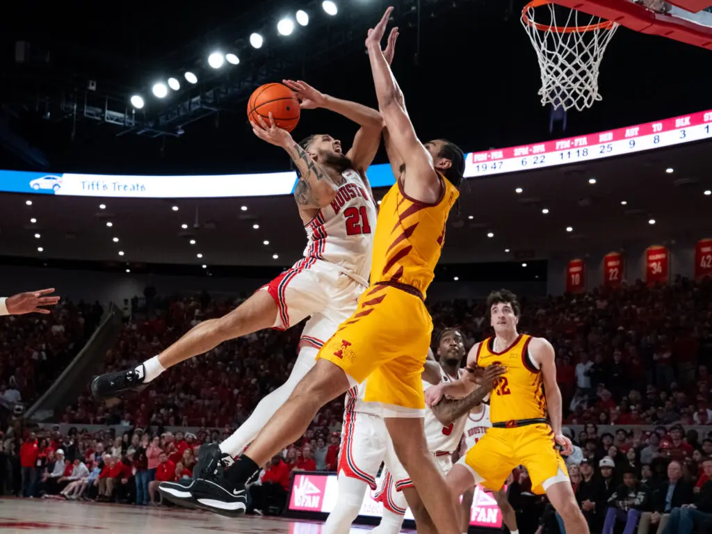 Emanuel Sharp is not afraid to attack the rim. (Photo by F. Carter Smith)