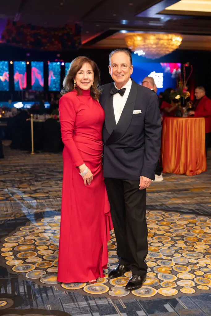 Elizabeth & Alan Stein  at the 40th anniversary American Heart Association Heart Ball. (Photo by Daniel Ortiz)