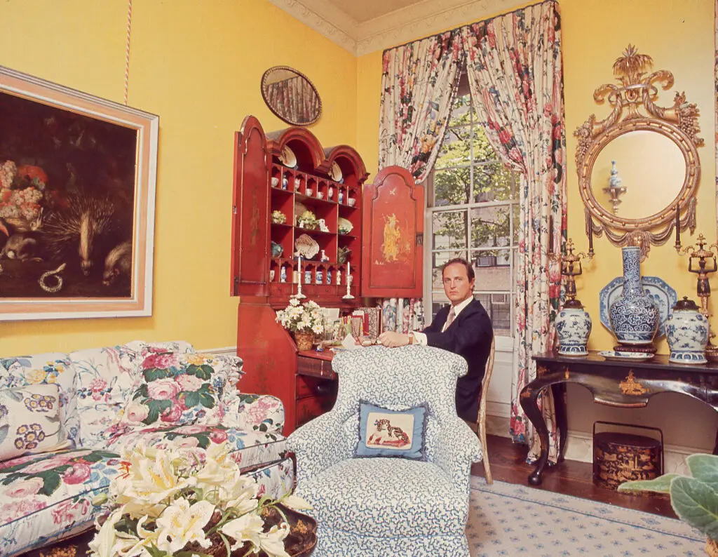 Mario Buatta in his 117 East 62nd Street living room, circa 1970. (Courtesy the estate of Mario Buatta)