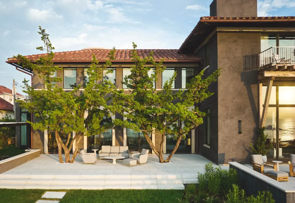 Seaside Villa, New Jersey, from the book John Ike: 9 Houses / 9 Stories: An Architect and His Vision (Vendome). (Photo by Richard Powers with Anita Sarsidi)