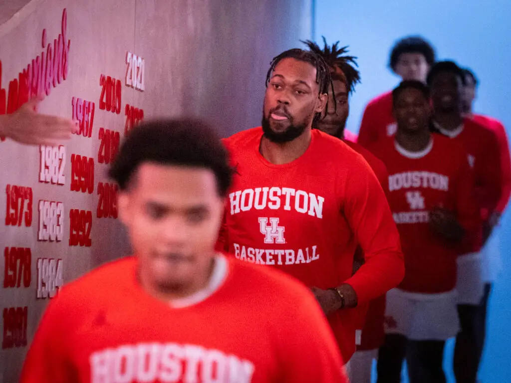 University of Houston power forward J'Wan Roberts is the heartbeat of Kelvin Sampson's team in many ways. (Photo by F. Carter Smith)