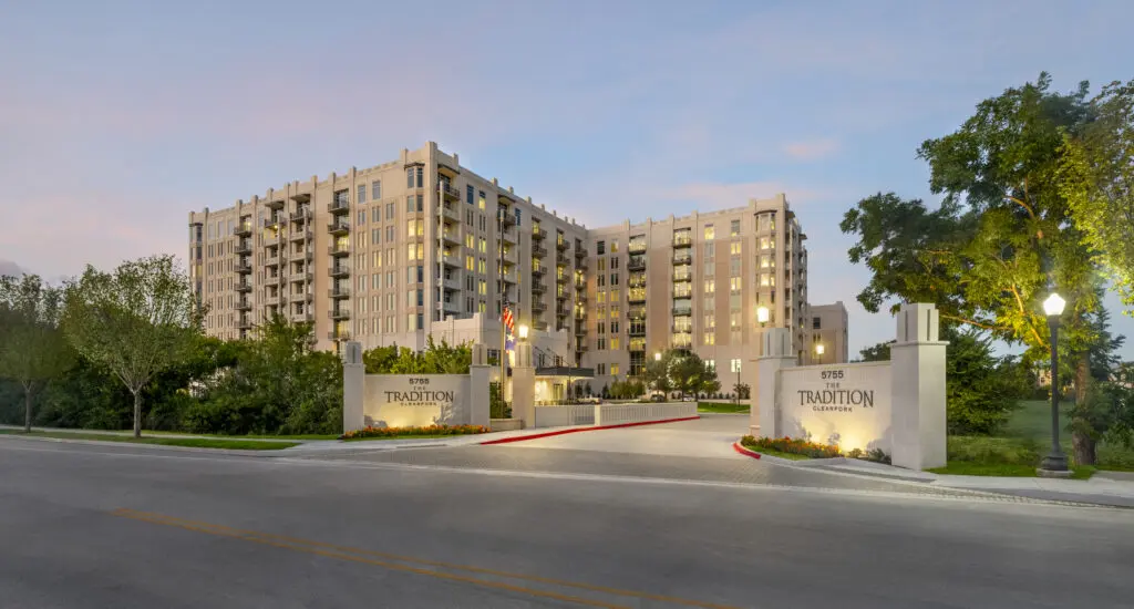 When considering moving to a senior living community, location is a top priority. Now open The Tradition–Clearfork.