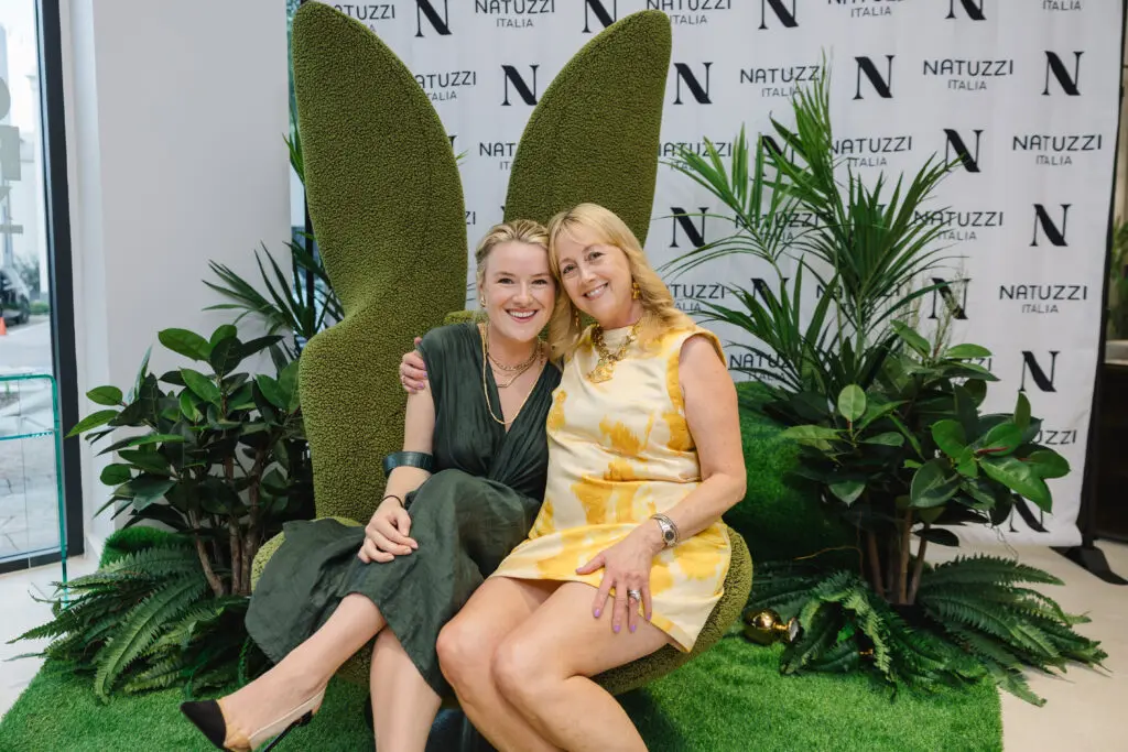  Alexandra Killion, Courtnay Tartt Elias at Natuzzi Italia Houston Grand Opening (Photo by Johnny Than)