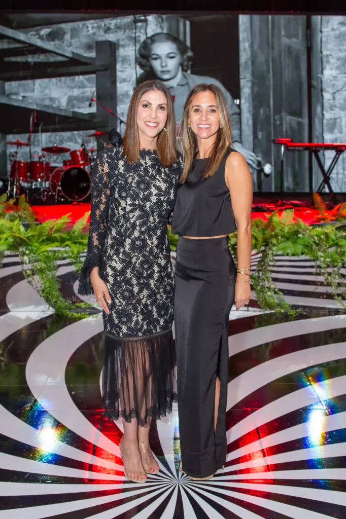 Scarlett Hankey and Ryan Arnoult make the scene at the Alley Theatre gala. (Photo by Jacob Power)