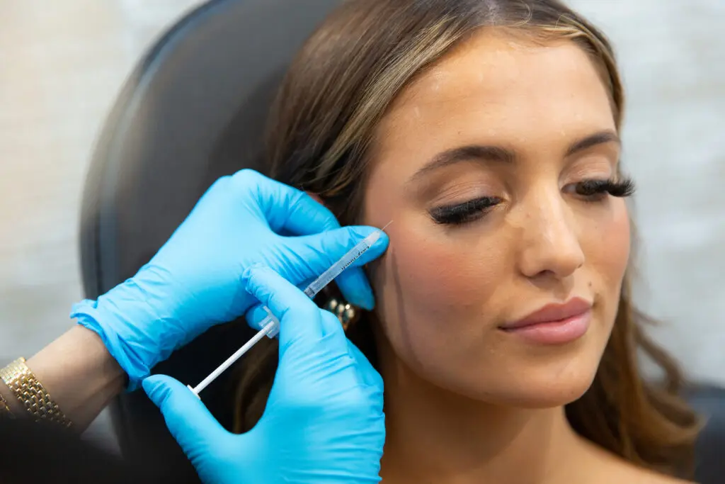 While it can be overwhelming to navigate all the different medspas and options, Heights Plastic Surgery and Studio Essex MedSpa make it easy, convenient, safe and - most importantly of all - comfortable to meet your goals this year. 