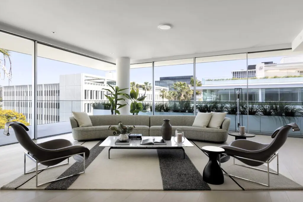 The Nina Magon/BeDesign Balmain installation in Beverly Hills: Maxalto Lilum sofa, B&B Mart armchairs, B&B diesis low table and Maxalto Crio rug (Photo by Ryan Lahiff)