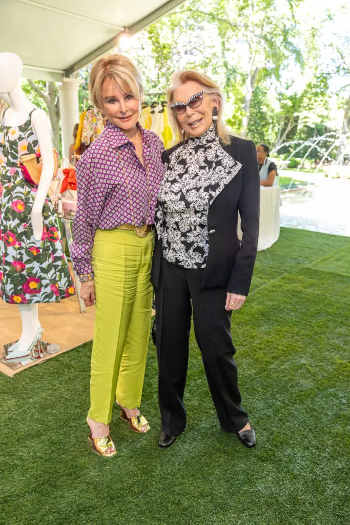 Michelle Hevrdejs, Joan Schnitzer Levy at the Bayou Bend fashion show and luncheon. (Photo by Jenny Antill)