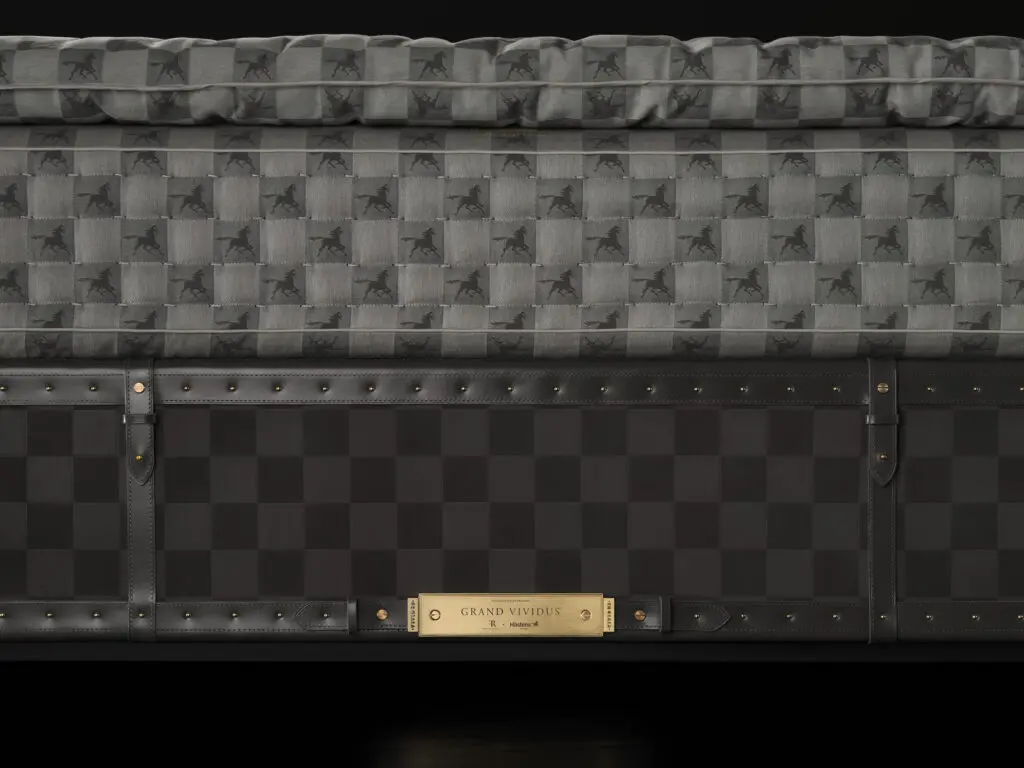 The gold plaque on the front of each Grand Vividus is made in the same factory as the Olympic Gold Medals.