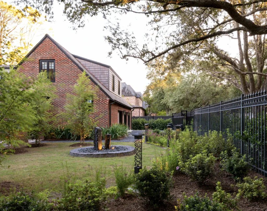 Lush gardens decorate the property. (Photography by Leonid Furmansky)