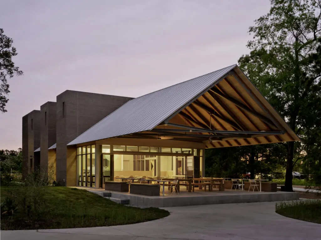 The second outpost of the healthful Vibrant restaurant is now open in Memorial Park. (Photo by Leonid Furmansky)