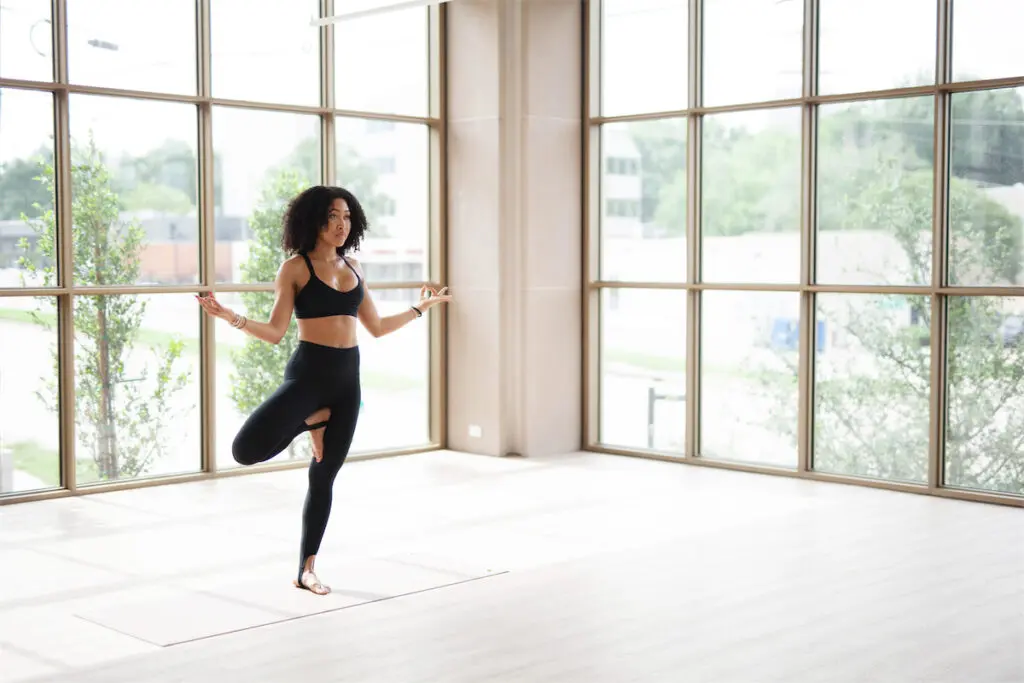 The O2 Dallas yoga room will host a heated power flow class, a heated sculpt class, and a mat Pilates class, in addition to sound baths and meditation sessions. (Photo by Brooke Casillas)