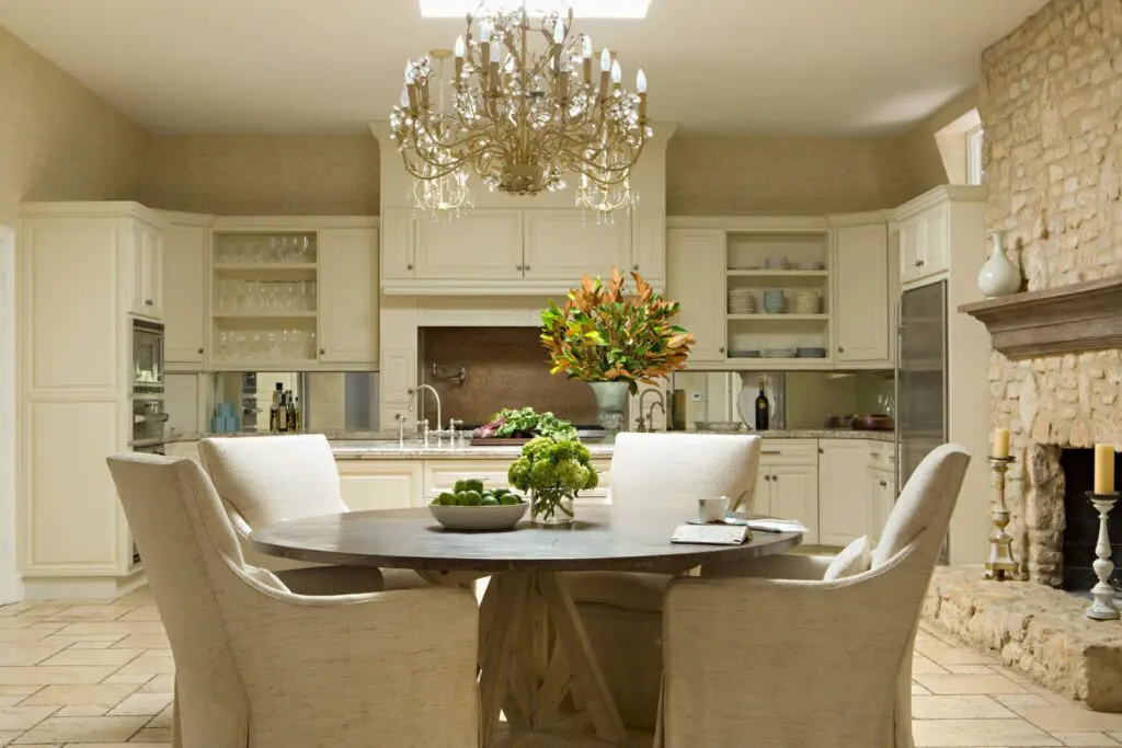 Jackson Paige Interiors: equestrian property. (Photography by Karyn Millet)