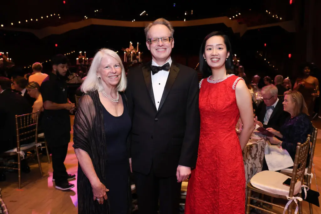 Janet Clark, John Mangum, Muchen Hsieh at the Houston Symphony Wine Dinner & Collector's Auction. (Photo by Priscilla Dickson)