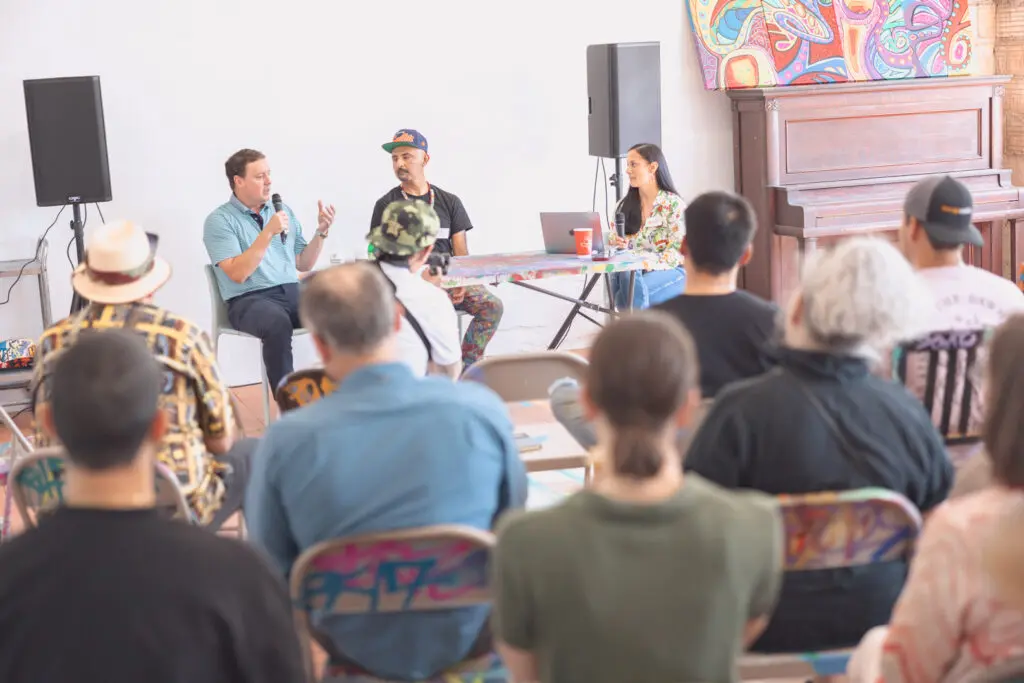 Garret Clayton shares ideas at the Luckie Schoolhouse roundtable (Photo by Luz Rodriguez)