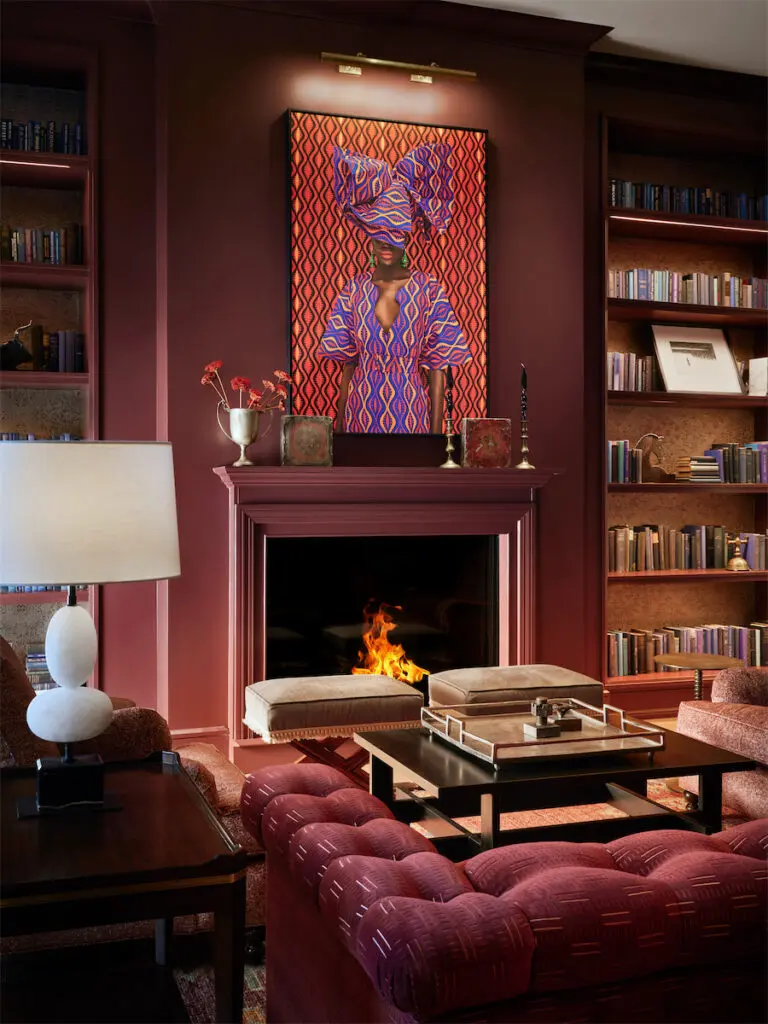 Bowie House's jewel box Mulberry Room features "Maridadi (2/3)" by Kenyan artist Thandiwe Muriu.
