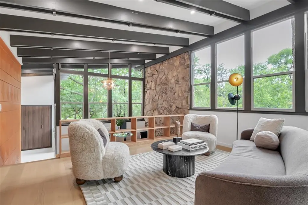 Dallas on the Market — An Architect’s Home Restored to Its Original Mid-Century Glory