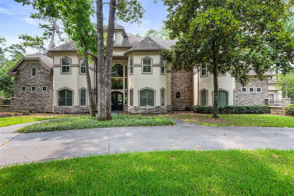 235 Angel Leaf Road is an appealing prospect on the real estate market. This Grogan's Point mansion is for sale at $2.2 million. 