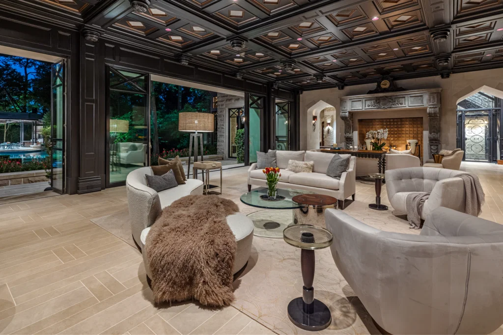 107 Timberwilde Lane (Photo by Berlyn Media for Martha Turner Sotheby’s International Realty)