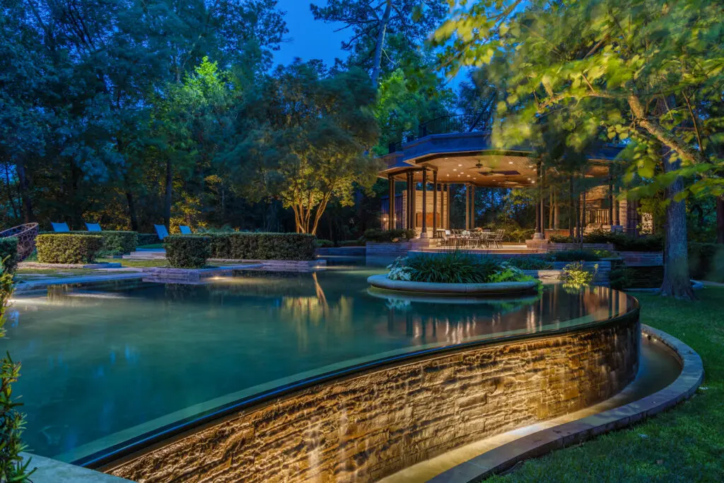 107 Timberwilde Lane (Photo by Berlyn Media for Martha Turner Sotheby’s International Realty)