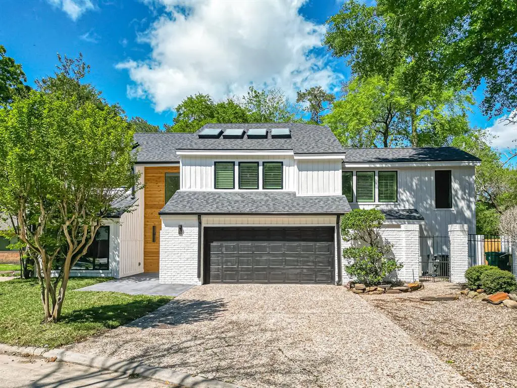 66 Lazy Lane is a gorgeous property with plenty of contemporary updates to tempt buyers.