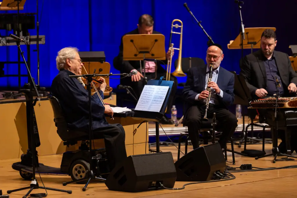 From left: Itzhak Perlman (violin), Andy Statman (clarinet), Pete Rushefsky (tsimbl), and Mark Hamilton (trombone). (Photo by Melissa Taylor)
