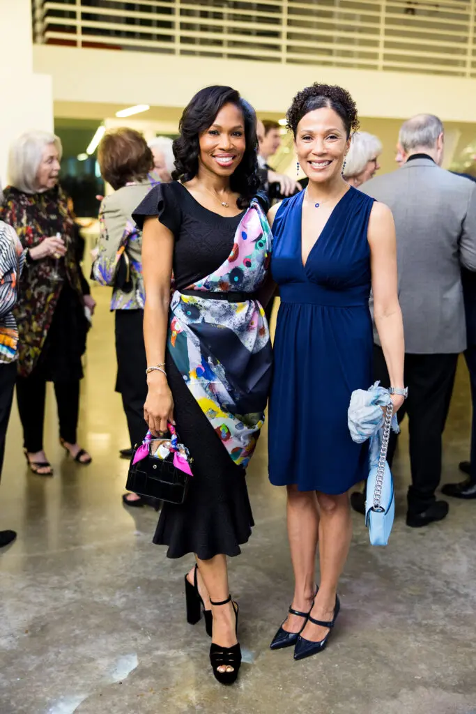 Roslyn Bazzelle Mitchell and Paula DesRoches at Rice University's Moody Center for the Arts' seventh anniversary annual fundraising dinner (Photo by Hung Truong)