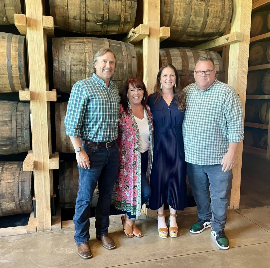 Two Texas Foundations Team Up in Fort Worth to Bring Emergency Relief and Mental Health Services to Local Restaurant Workers