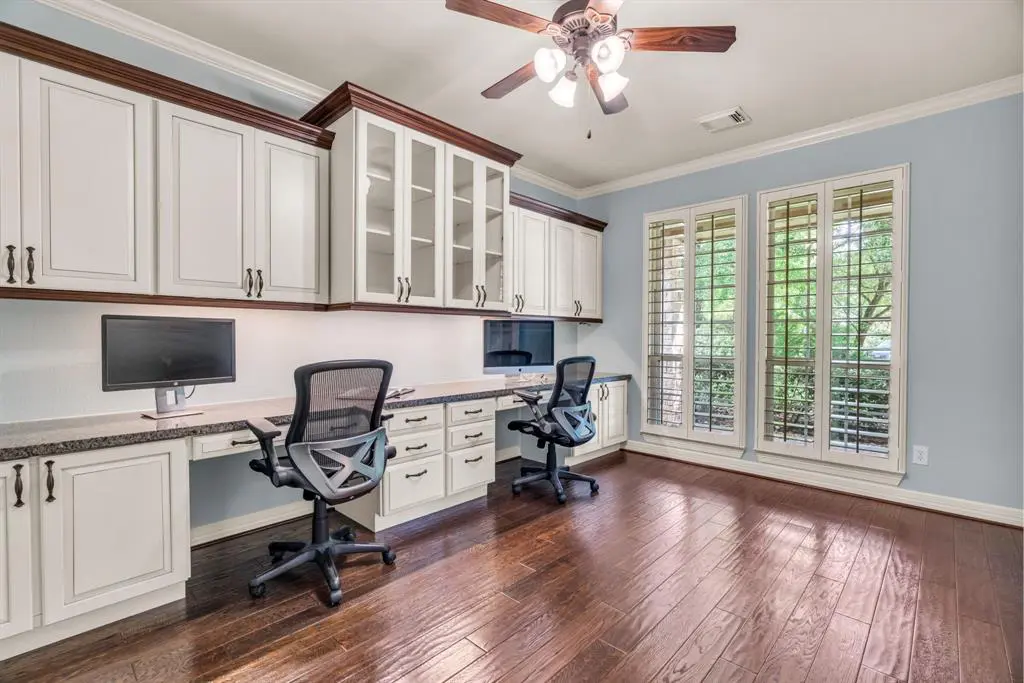 There is ample space inside for remote working with a dual study area.