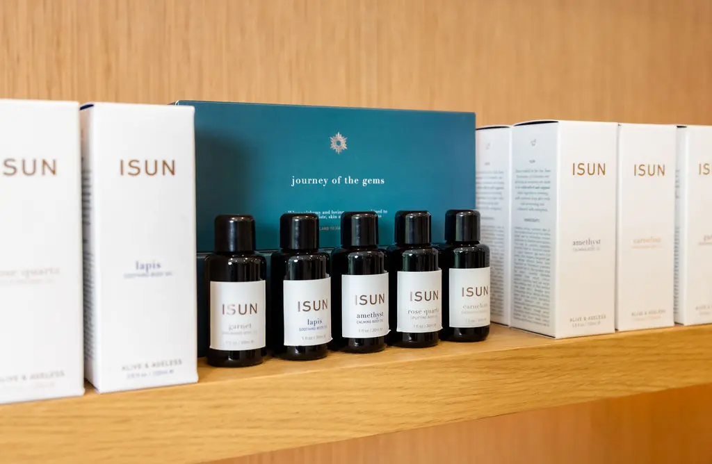 Alive and Well obsesses over ingredients and seeks out the most efficacious, researched, science-backed formulas. 