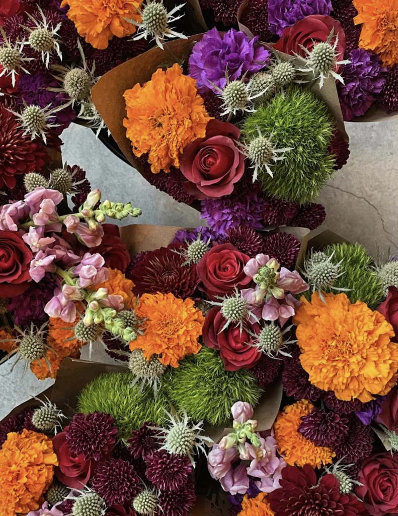 Arrange your own bouquets under The Velvet Petunia's Guidance at PaperCity's Nourish. (Photo Courtesy of The Velvet Petunia)