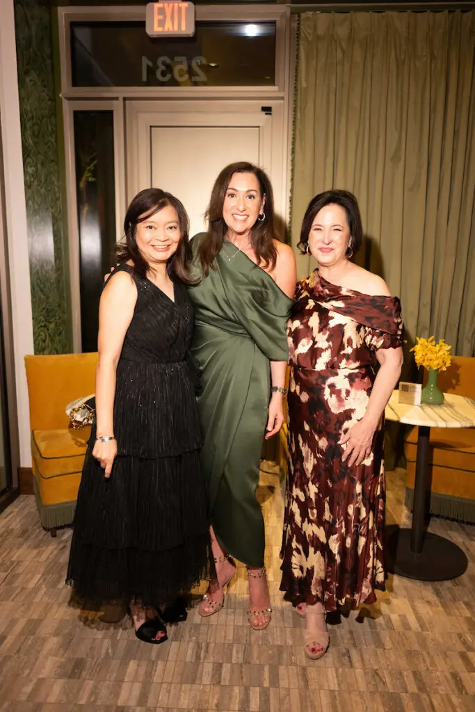 Erin Asprec, Amalia Stanton, Anne Neeson at Children's Memorial Hermann Hospital 'Meet Us at the Club' friend-raising event. (Photo by Daniel Ortiz)