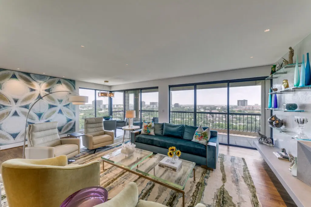 A must-see home on the Turtle Creek Tour of Homes is this contemporary space at The Warrington. (Photo by Shoot2Sell and Turtle Creek Association)