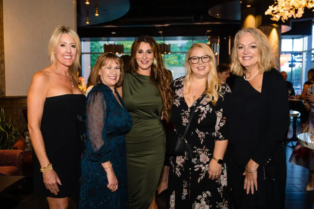 Carrie Watkins, Melissa Jurik, Michelle Little, Kali Moxley, and MG Tindall enjoyed an evening of fine dining for a great cause at the Duncan NRI fundraiser at Amrina. (Photo by  Duc Vo for Jenny Antill Photography)