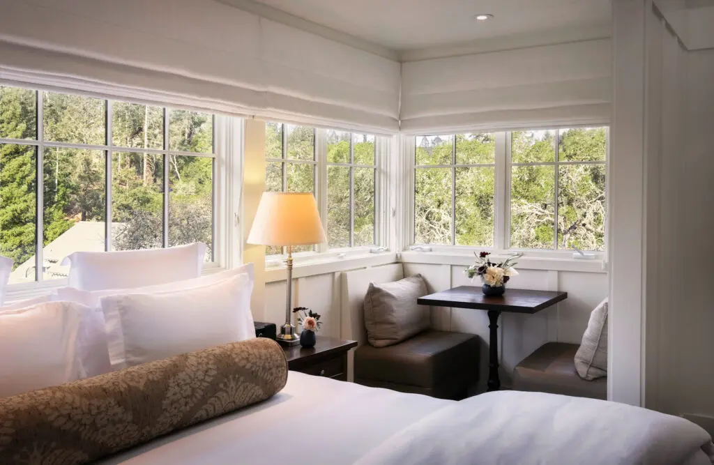 Tucked away on the hillside overlooking the Napa Valley, Meadowood's cozy classic suites and treehouse-like rooms are a luxury escape amongst the vines. 