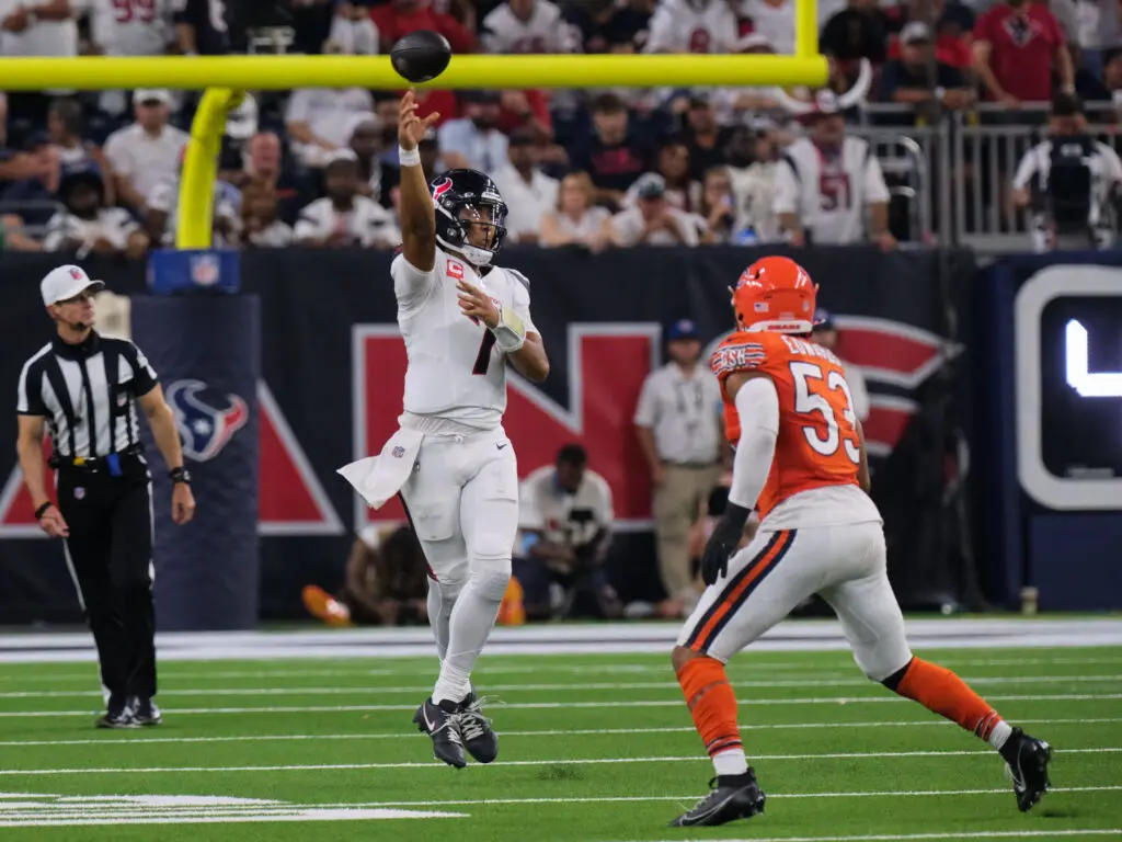 Houston Texans quarterback C.J.Stroud knows how to find windows in a defense. (Photo by F.Carter Smith)
