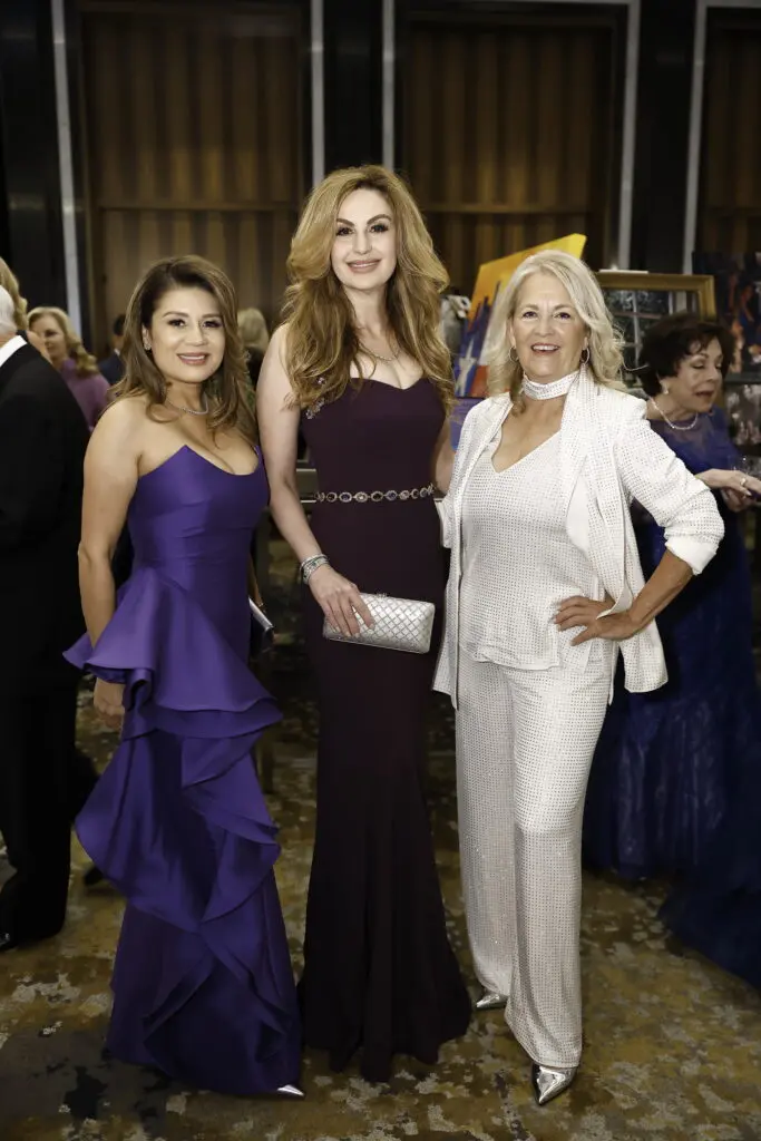 Anna Reger, Brigitte Kalai, Gigi Sage at the Houston Children's Charity gala. (Photo by Michelle Watson, CatchlightGroup.com)