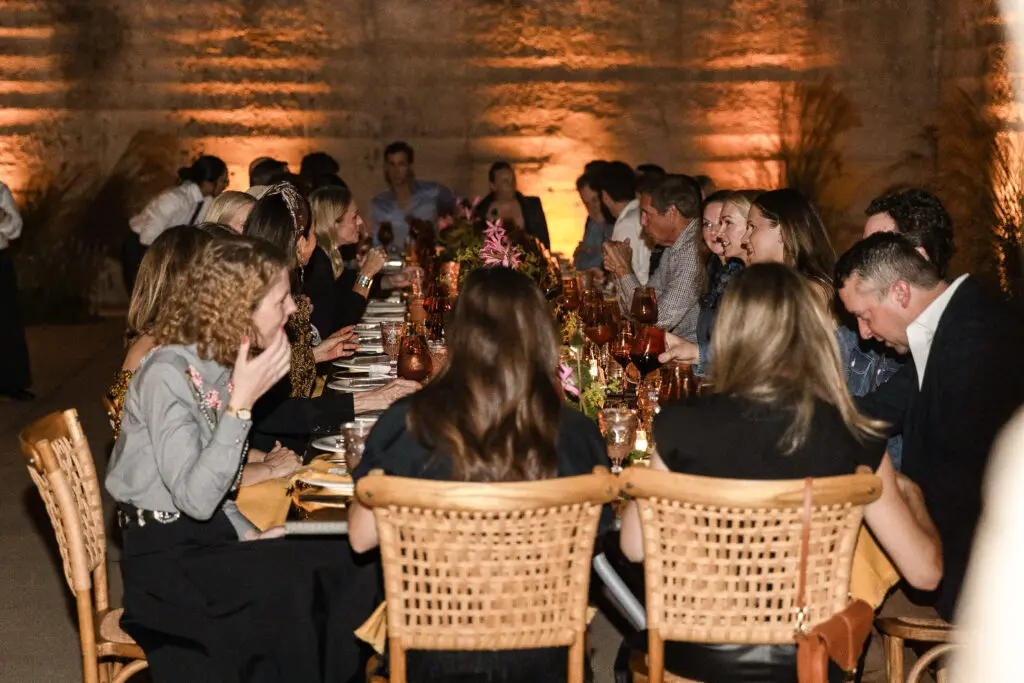 Guests enjoying dinner and lively conversation (Photo by Kaitlin Saragusa / BFA)
