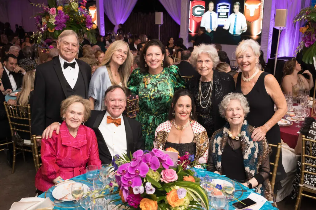 Honorees Robert & Cullen Muse and Cullen's family at the 'Wing of Wonder' Zoo Ball. (Photo by Daniel Ortiz for Houston Zoo)