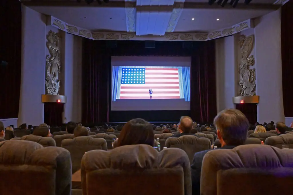 The historic River Oaks Theatre now has comfortable seats and a new buzz. (Photo by Jack Opatrny)