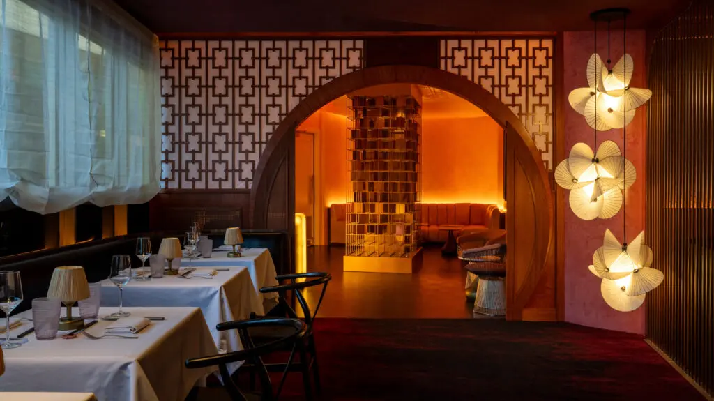 Reception Area at Le PasSage © Evan Sung